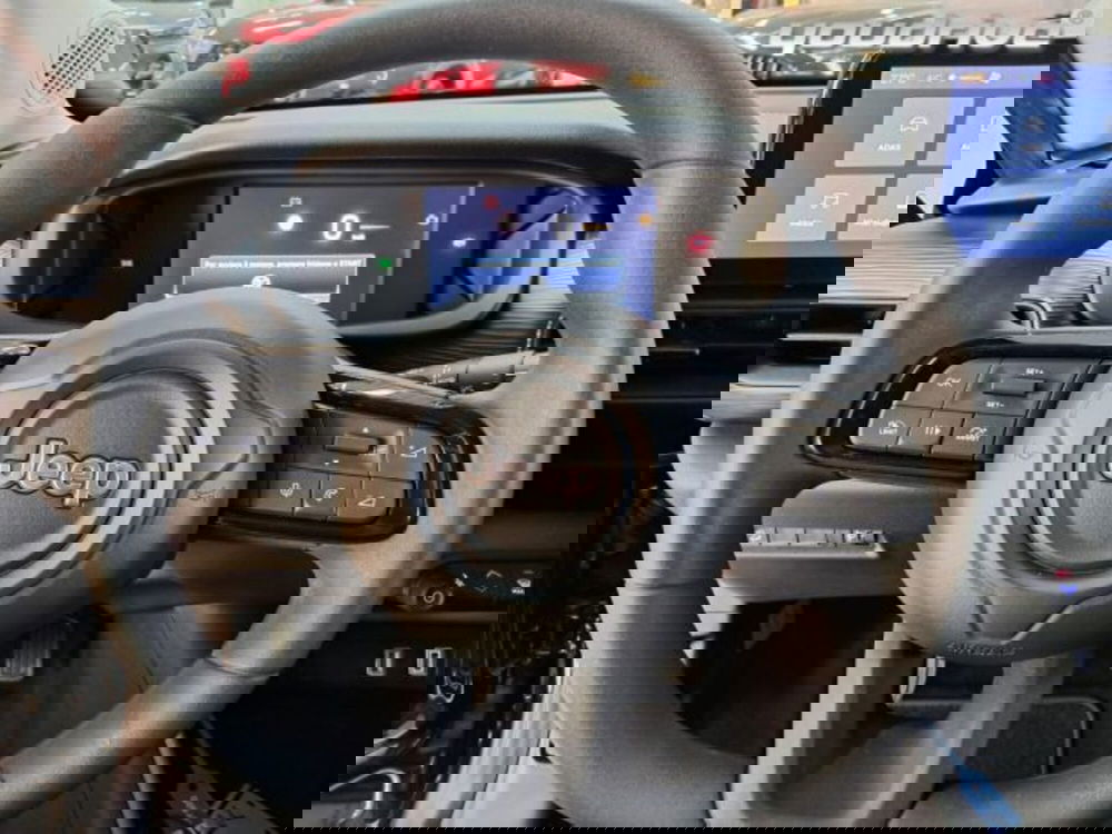 Jeep Avenger nuova a Napoli (11)