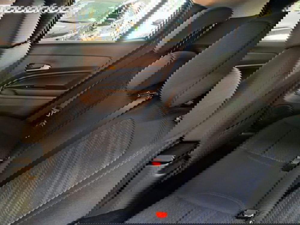 Jeep Avenger nuova a Napoli (9)