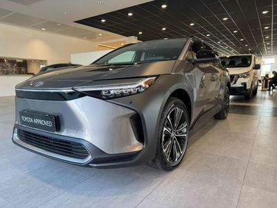 Toyota bZ4X ev Lounge awd-i 218cv del 2024 usata a Sassari