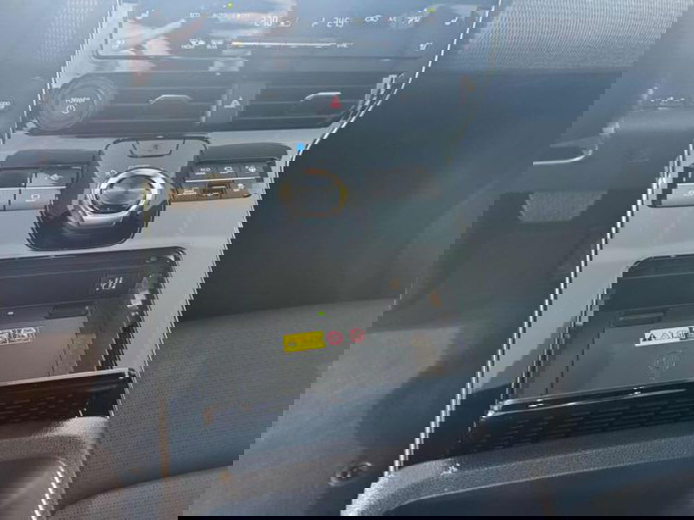 Toyota bZ4X usata a Sassari (17)