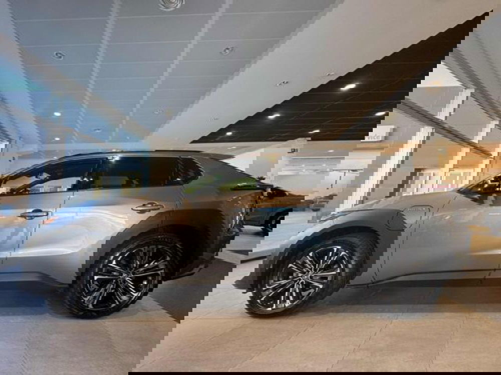 Toyota bZ4X usata a Sassari (6)