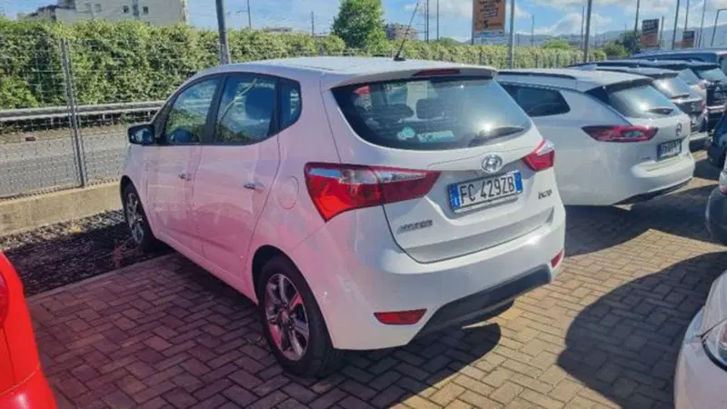 Hyundai ix20 usata a Savona (2)