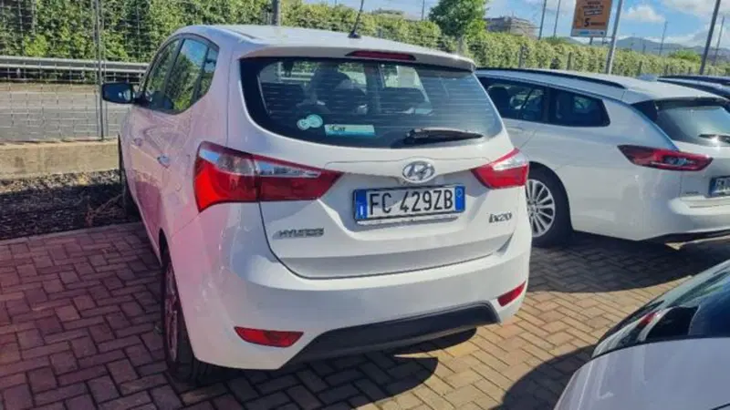 Hyundai ix20 usata a Savona (3)