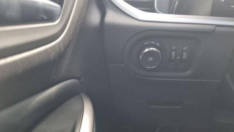 Opel Grandland usata a Savona (12)