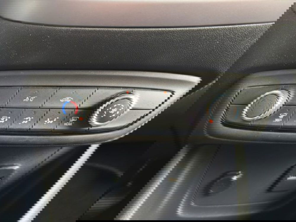 Opel Crossland usata a Perugia (16)