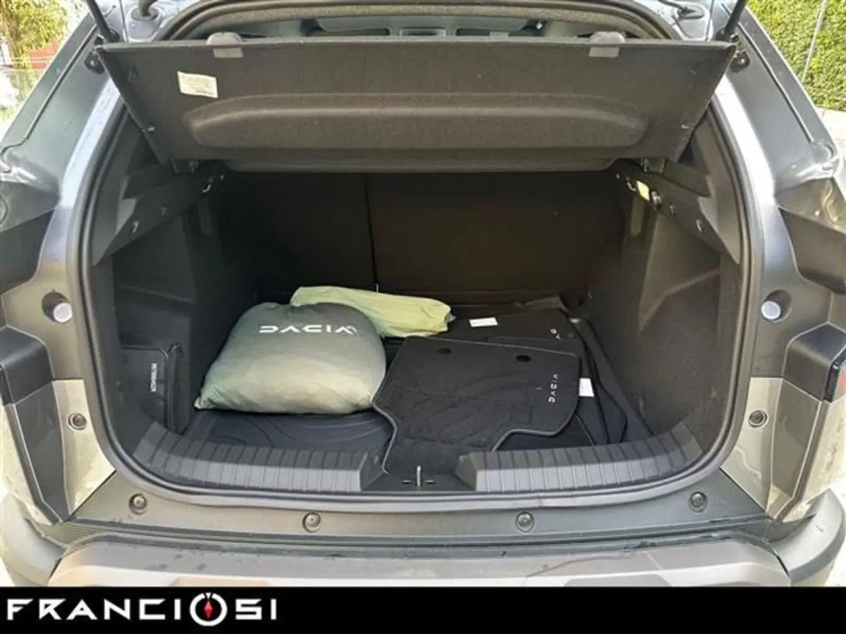 Dacia Duster usata a Modena (10)