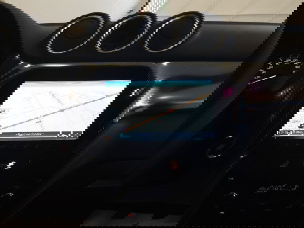 Suzuki Vitara nuova a Reggio Emilia (12)