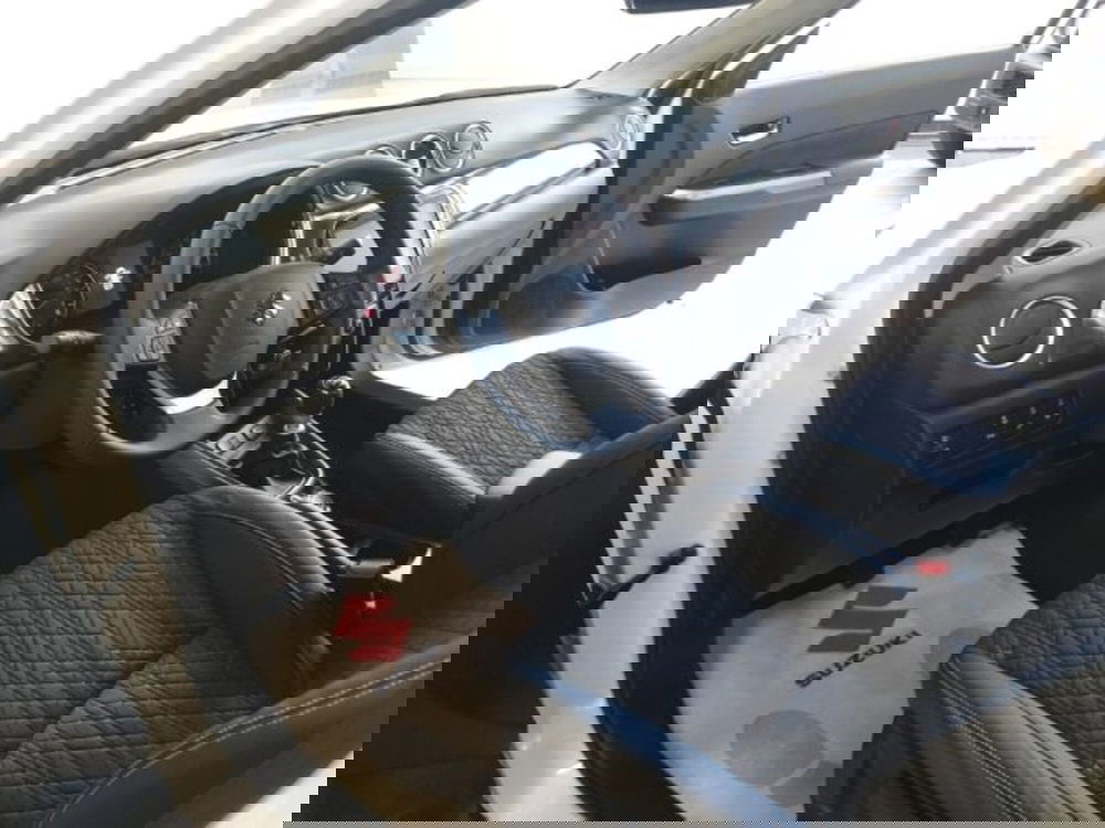 Suzuki Vitara nuova a Reggio Emilia (9)