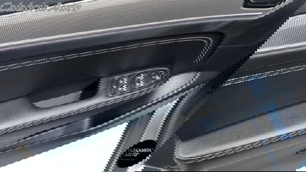 Renault Arkana usata a Reggio Calabria (14)