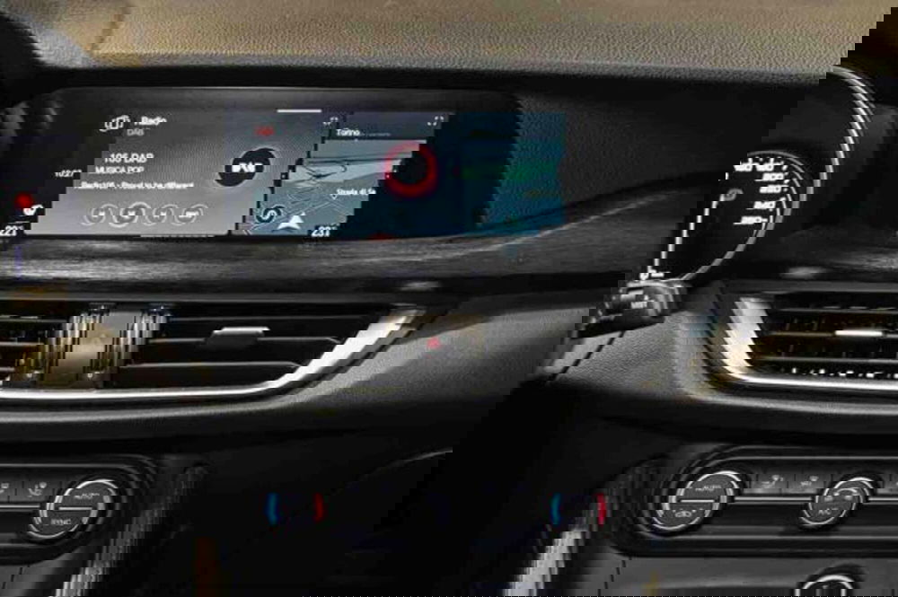 Alfa Romeo Stelvio usata a Torino (20)