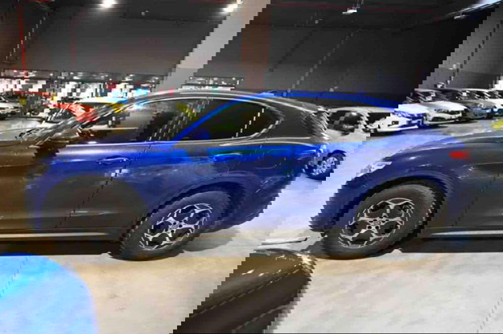 Alfa Romeo Stelvio usata a Torino (8)
