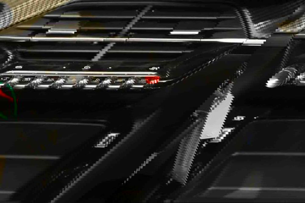 Peugeot 208 nuova a Torino (19)