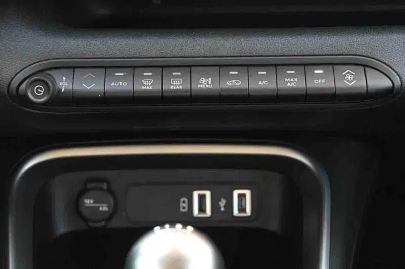Jeep Avenger usata a Torino (14)