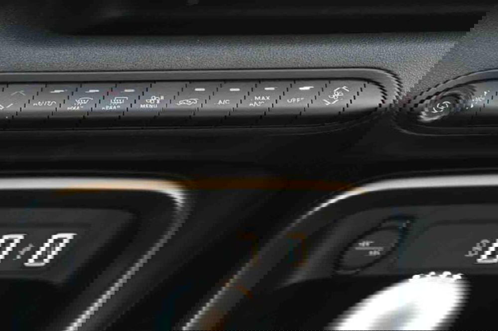 Jeep Avenger usata a Torino (15)