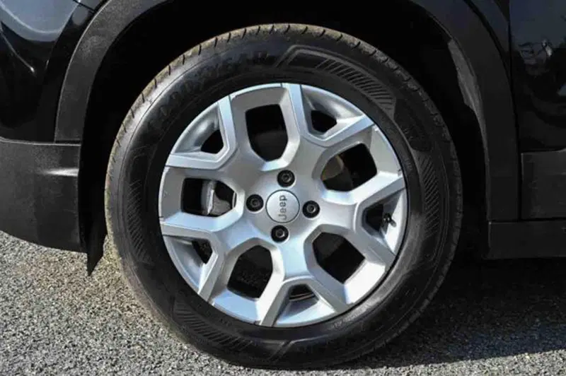 Jeep Avenger usata a Torino (6)
