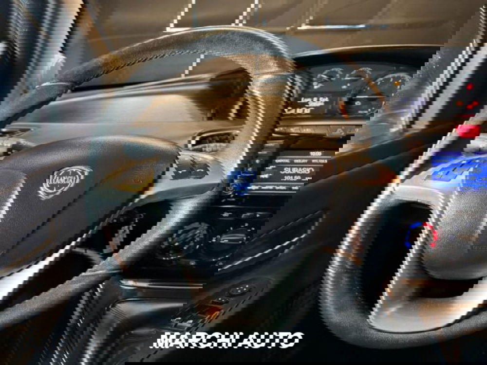 Lancia Ypsilon usata a Perugia (15)