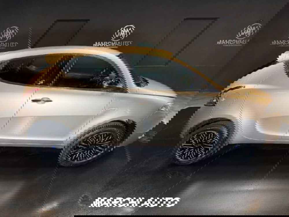 Lancia Ypsilon usata a Perugia (4)