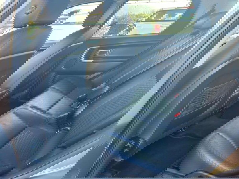 Land Rover Discovery Sport usata a Lucca (9)