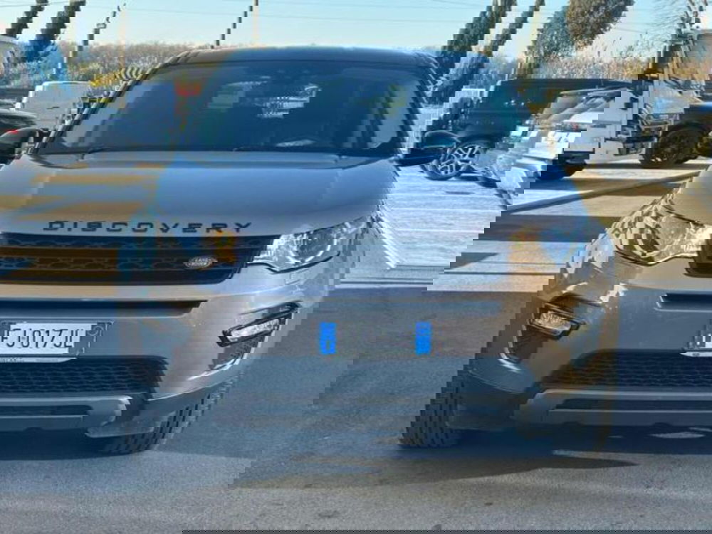 Land Rover Discovery Sport usata a Lucca
