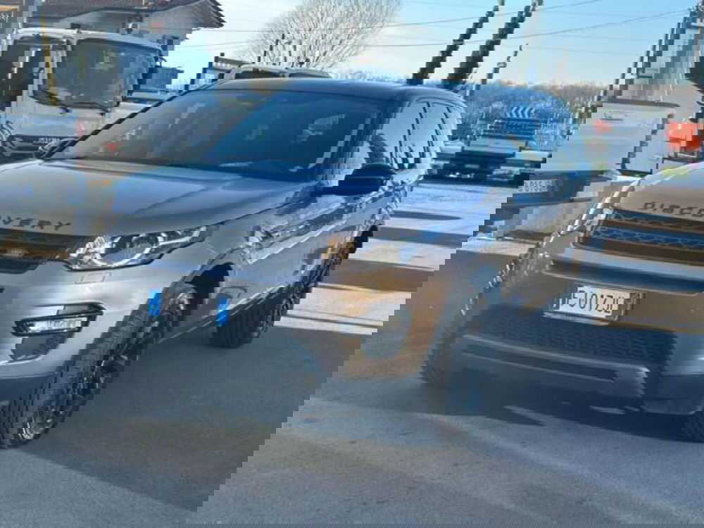 Land Rover Discovery Sport usata a Lucca (2)