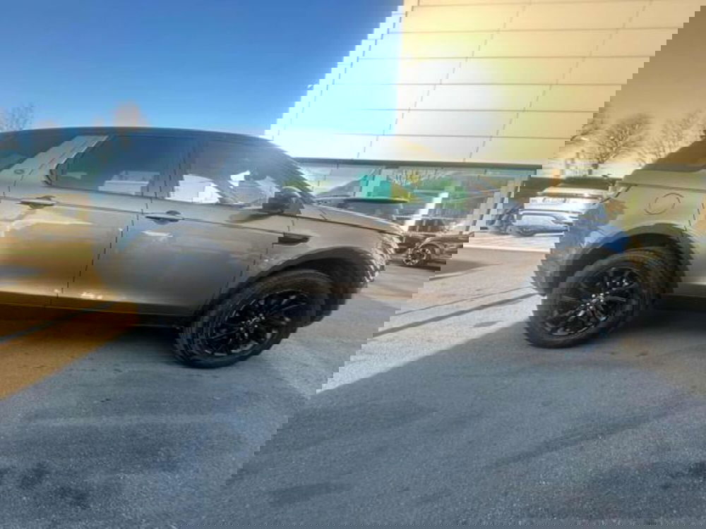 Land Rover Discovery Sport usata a Lucca (3)