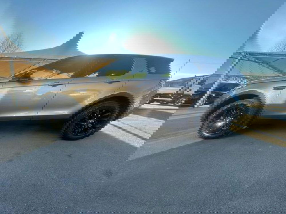 Land Rover Discovery Sport usata a Lucca (4)