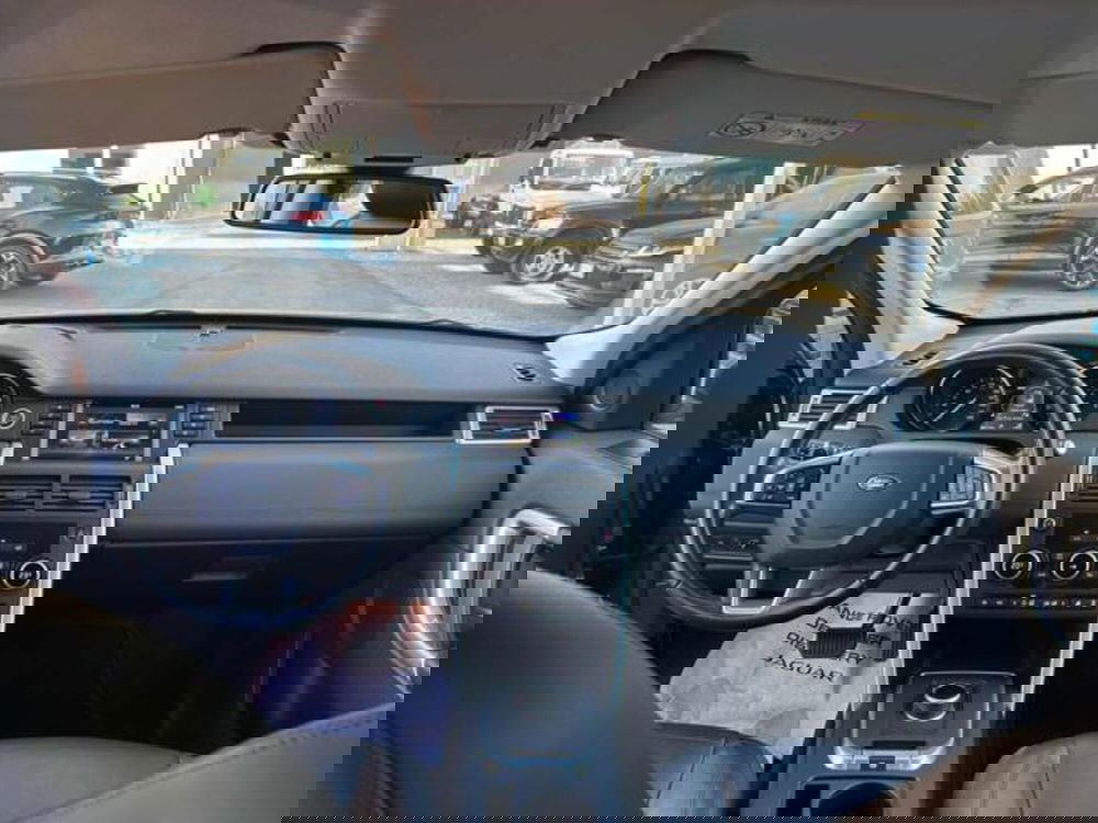 Land Rover Discovery Sport usata a Lucca (8)