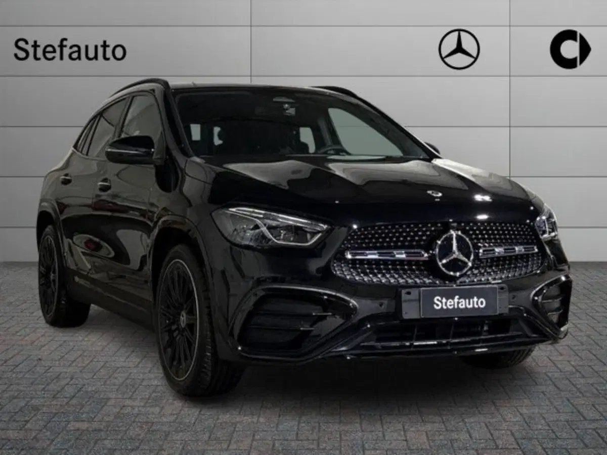 Mercedes-Benz GLA SUV nuova a Bologna
