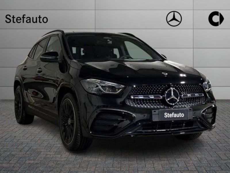 Mercedes-Benz GLA SUV nuova a Bologna