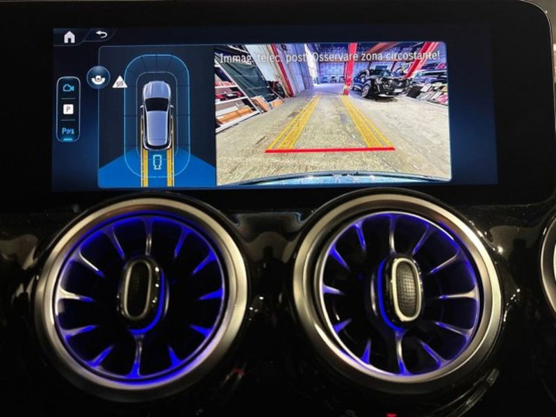 Mercedes-Benz GLA SUV nuova a Bologna (12)