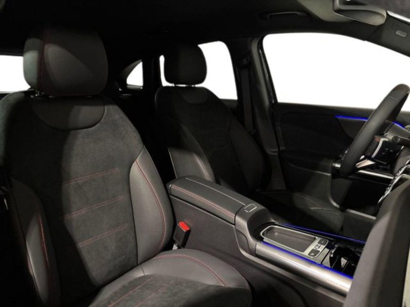 Mercedes-Benz GLA SUV nuova a Bologna (16)
