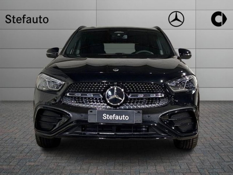 Mercedes-Benz GLA SUV nuova a Bologna (4)