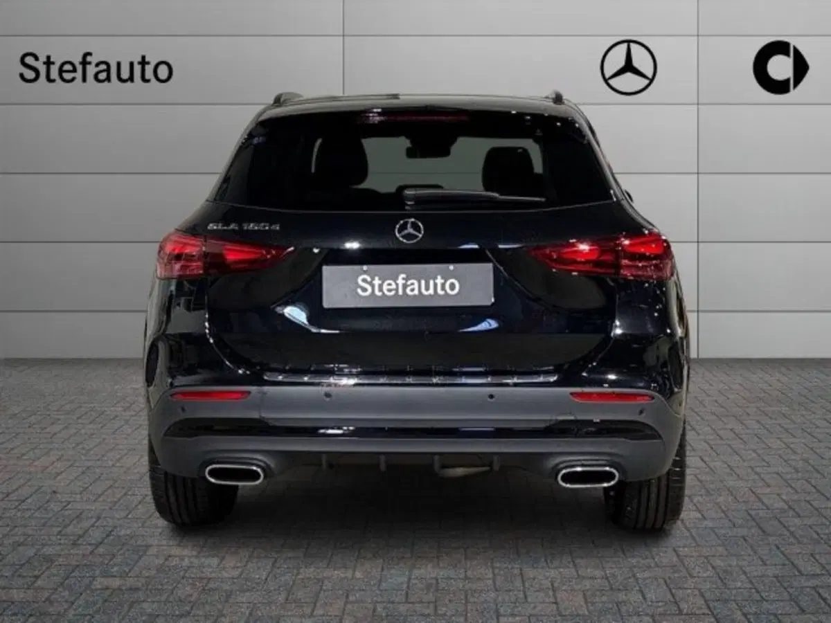 Mercedes-Benz GLA SUV nuova a Bologna (6)