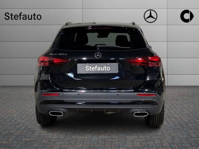 Mercedes-Benz GLA SUV nuova a Bologna (6)