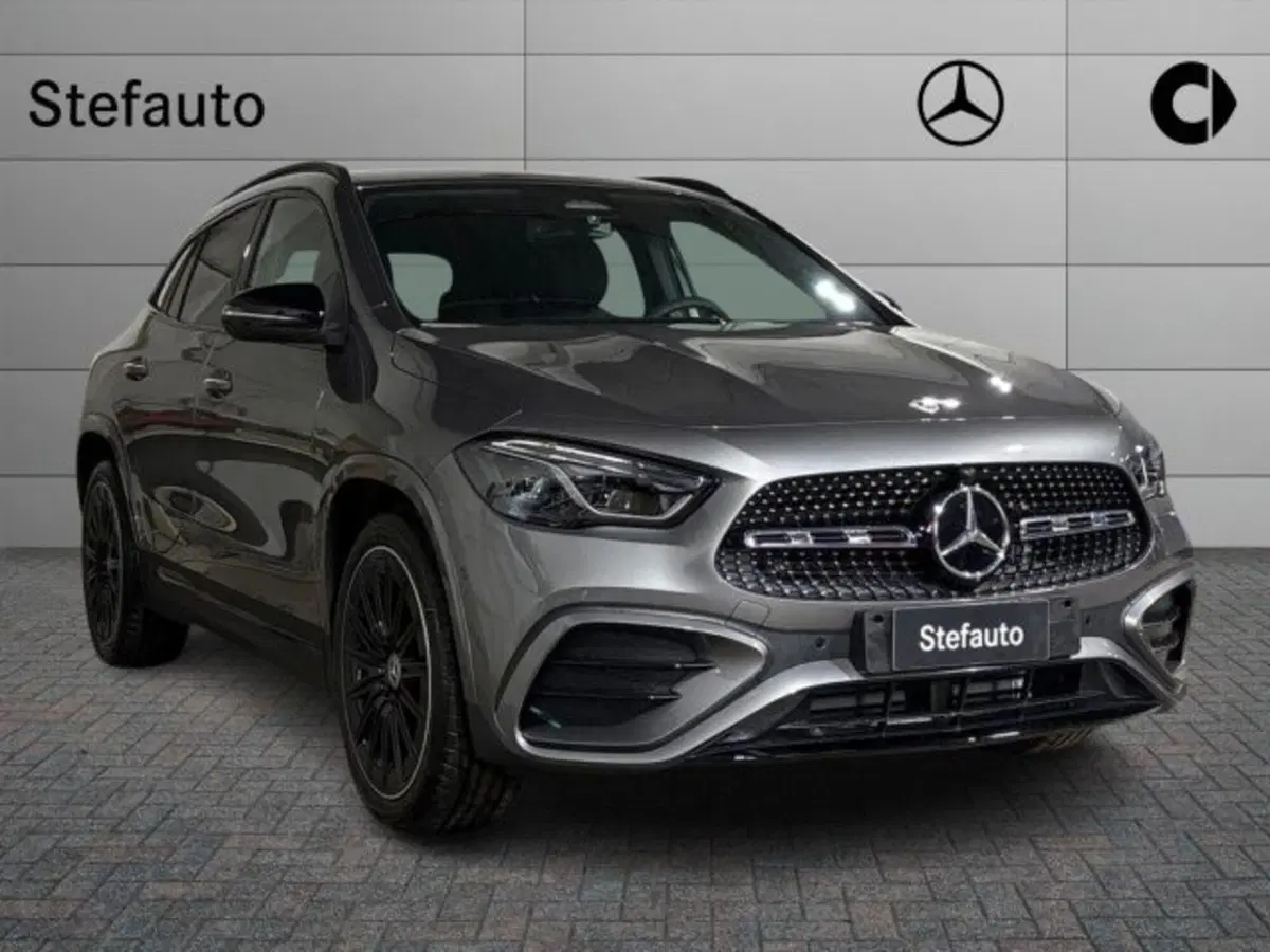 Mercedes-Benz GLA SUV nuova a Bologna
