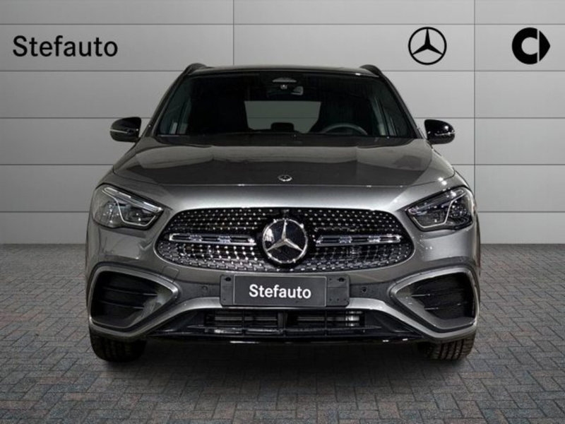 Mercedes-Benz GLA SUV nuova a Bologna (4)