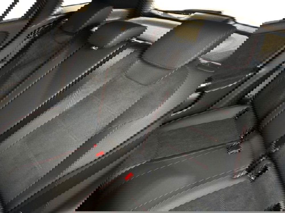 Mercedes-Benz GLA SUV nuova a Bologna (9)