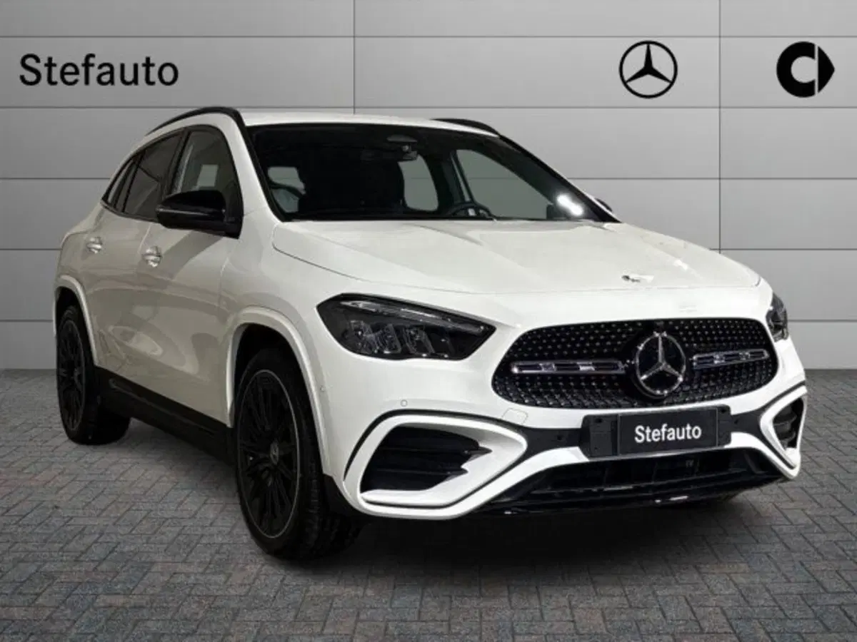 Mercedes-Benz GLA SUV nuova a Bologna