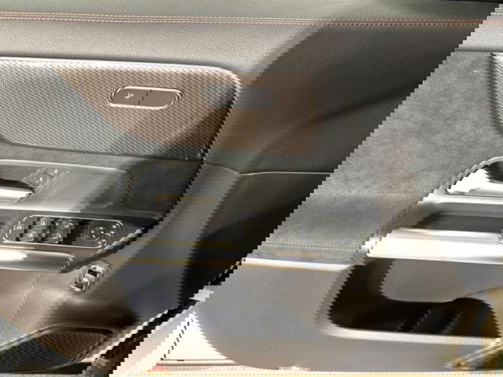 Mercedes-Benz GLA SUV nuova a Bologna (10)