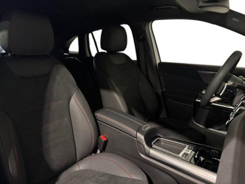 Mercedes-Benz GLA SUV nuova a Bologna (16)