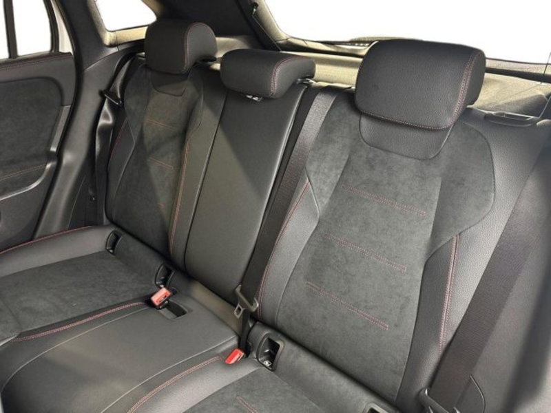 Mercedes-Benz GLA SUV nuova a Bologna (9)