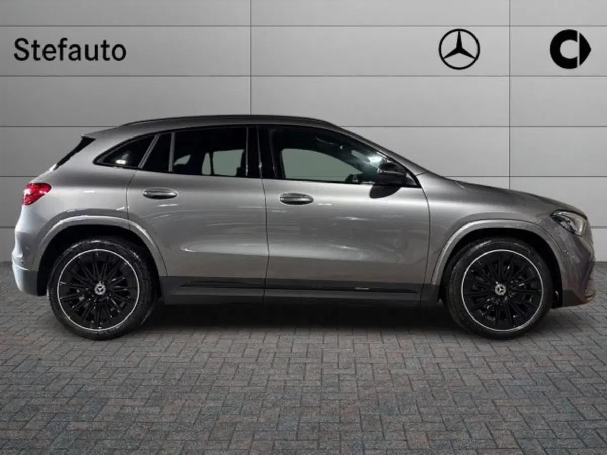 Mercedes-Benz GLA SUV nuova a Bologna (2)