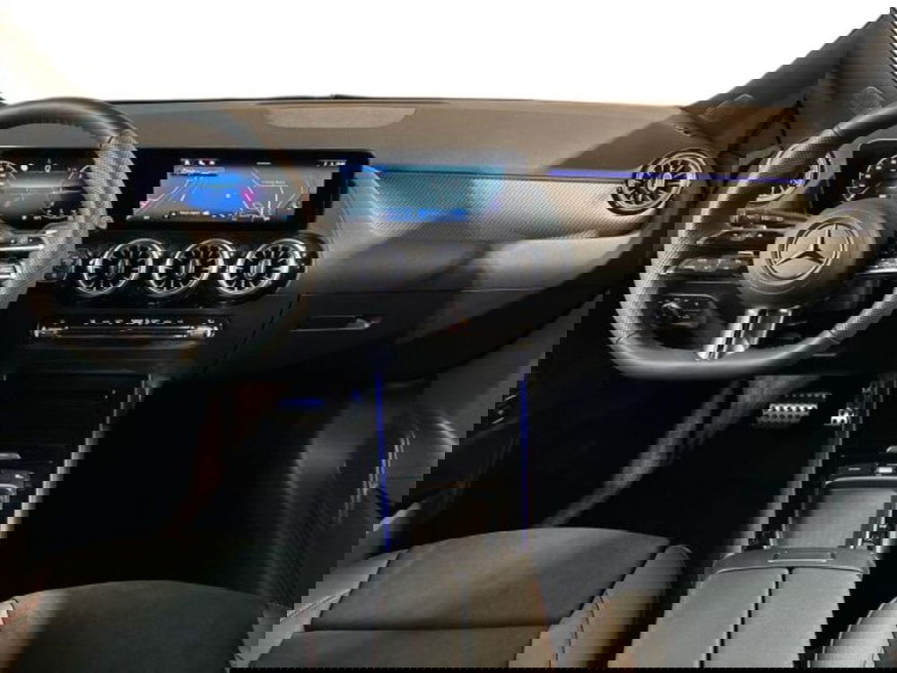 Mercedes-Benz GLA SUV nuova a Bologna (13)