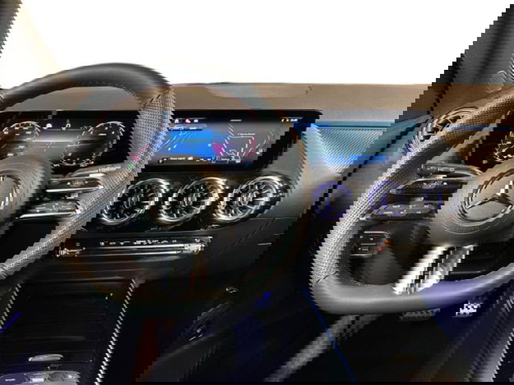 Mercedes-Benz GLA SUV nuova a Bologna (14)