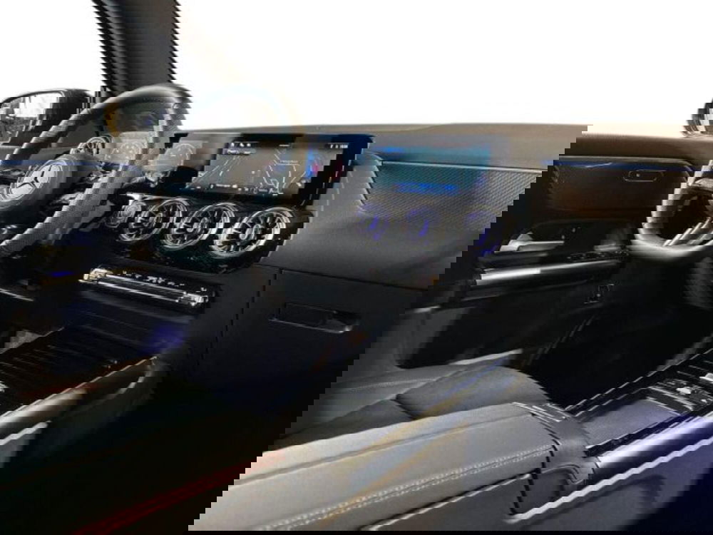 Mercedes-Benz GLA SUV nuova a Bologna (15)