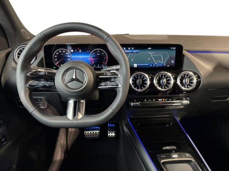 Mercedes-Benz GLA SUV nuova a Bologna (14)