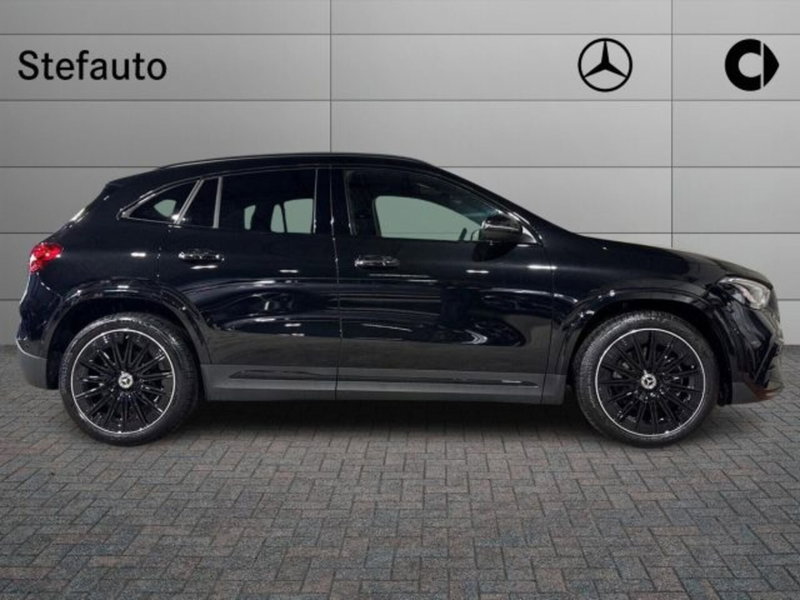 Mercedes-Benz GLA SUV nuova a Bologna (2)