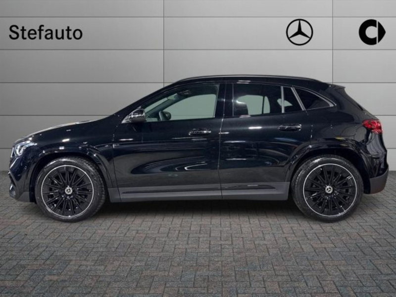Mercedes-Benz GLA SUV nuova a Bologna (3)
