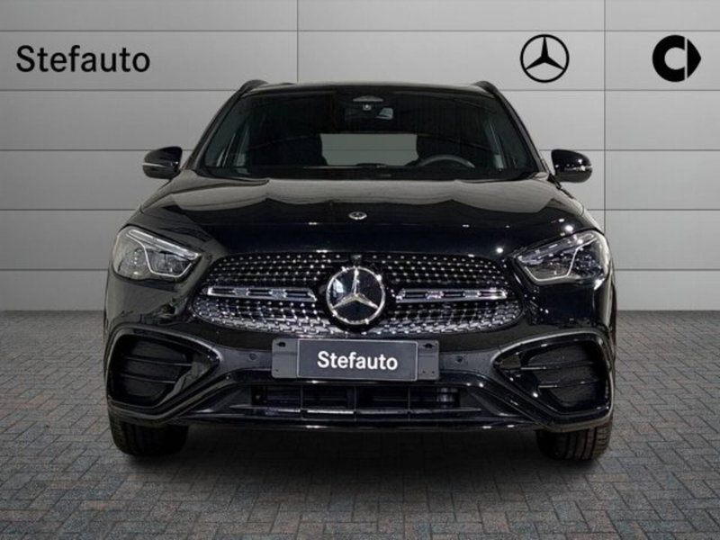 Mercedes-Benz GLA SUV nuova a Bologna (4)