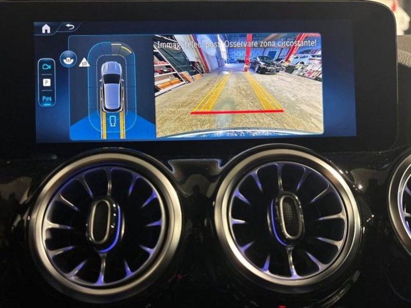 Mercedes-Benz GLA SUV nuova a Bologna (12)